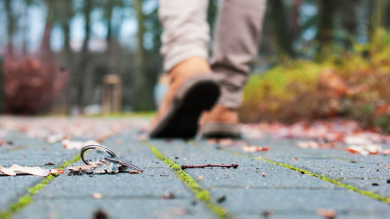 lost keys dropped on the floor in Melbourne