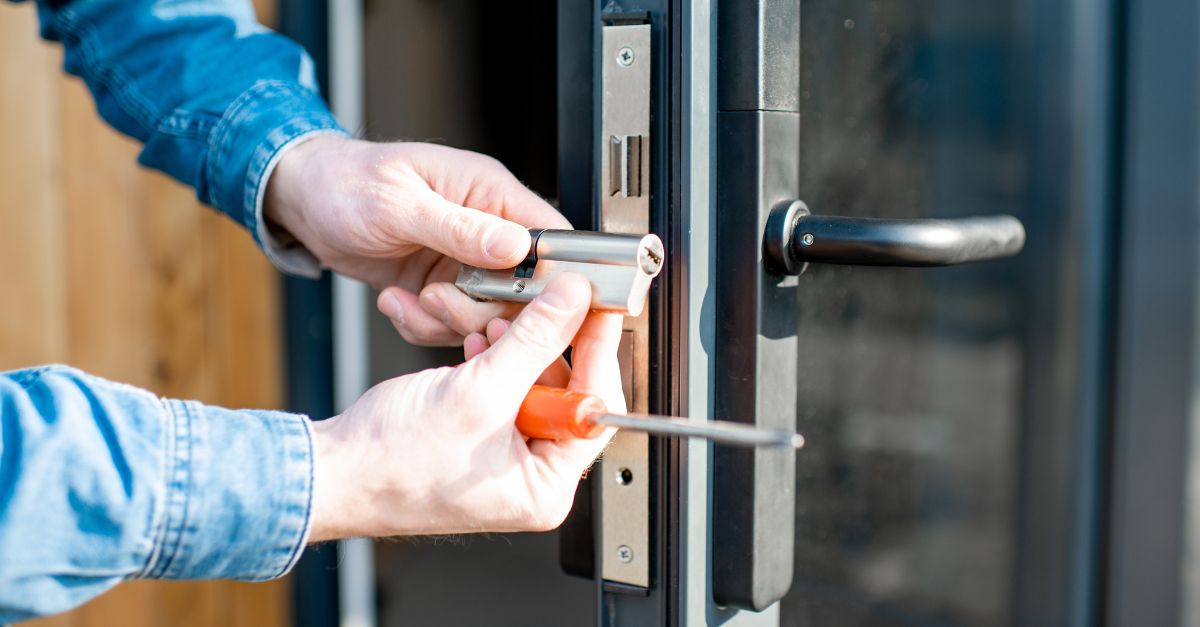 changing the locks on a door in melbourne